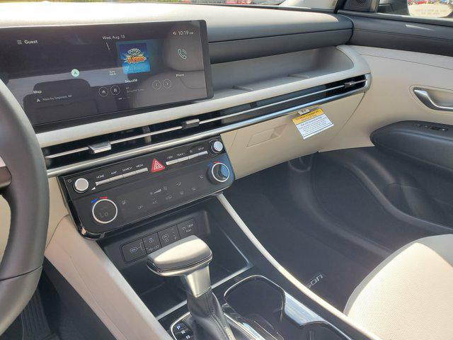 new 2025 Hyundai Tucson car, priced at $33,000