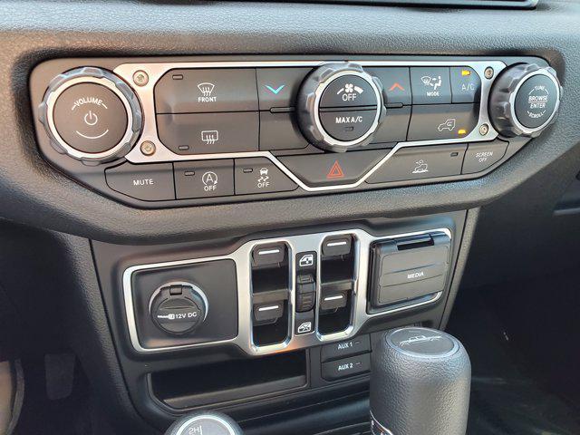new 2025 Jeep Gladiator car, priced at $45,275