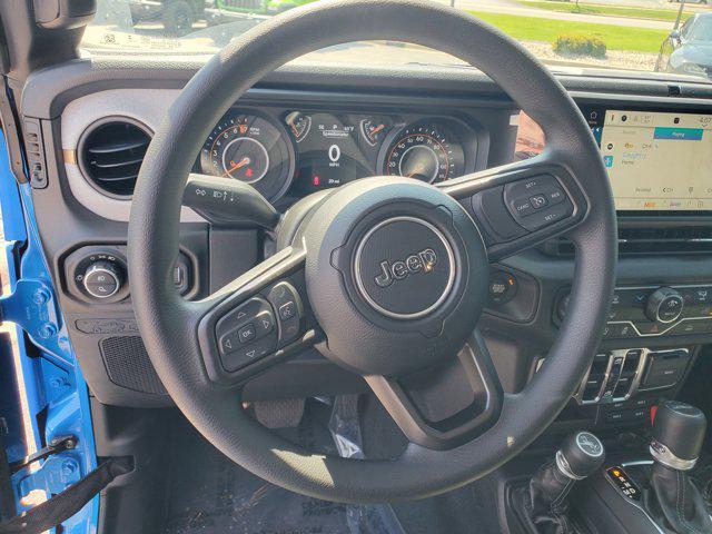 new 2025 Jeep Gladiator car, priced at $45,275
