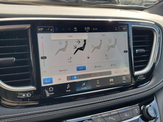 new 2026 Chrysler Pacifica car, priced at $40,620