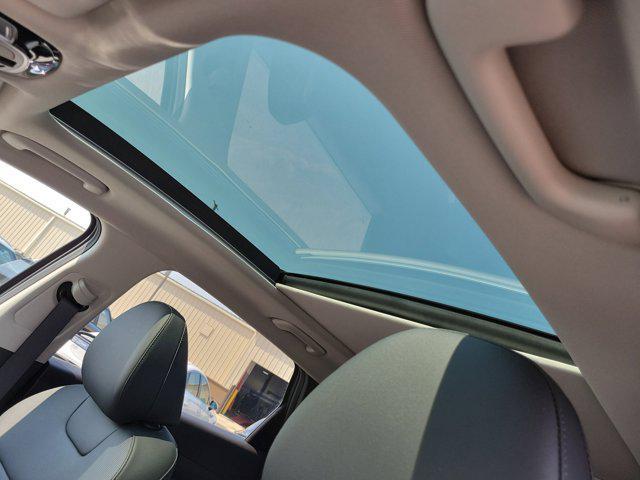 new 2025 Hyundai TUCSON Hybrid car, priced at $37,225