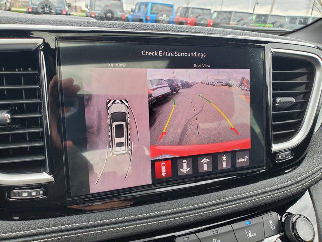 new 2025 Chrysler Pacifica Hybrid car, priced at $46,751