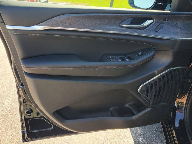 new 2025 Jeep Grand Cherokee car, priced at $59,846