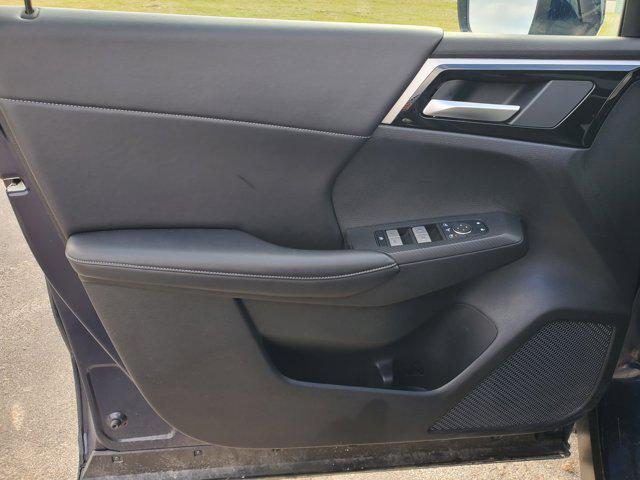 used 2024 Mitsubishi Outlander car, priced at $26,897