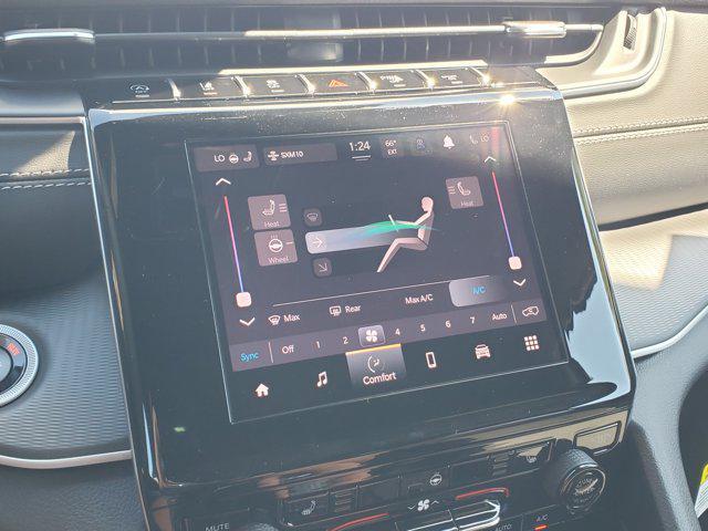 new 2025 Jeep Grand Cherokee car, priced at $44,170