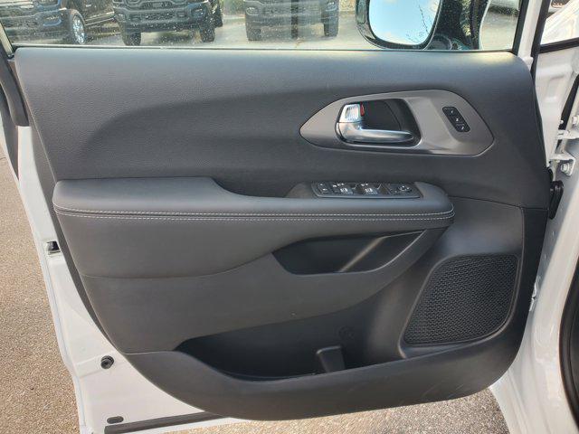 new 2026 Chrysler Pacifica car, priced at $45,865