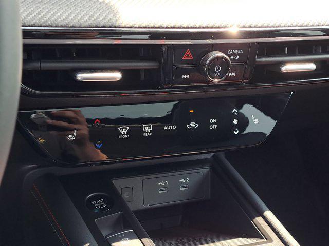 new 2025 Nissan Kicks car, priced at $29,216