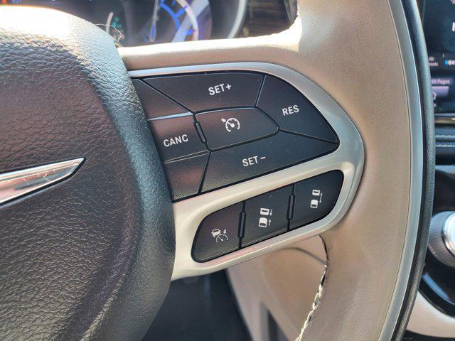 used 2021 Chrysler Pacifica Hybrid car, priced at $25,450