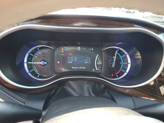 used 2021 Chrysler Pacifica Hybrid car, priced at $25,450