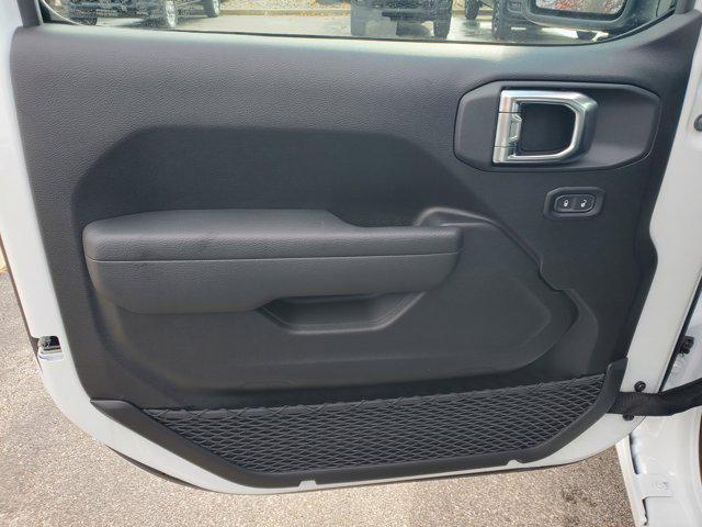 new 2026 Jeep Wrangler car, priced at $36,812