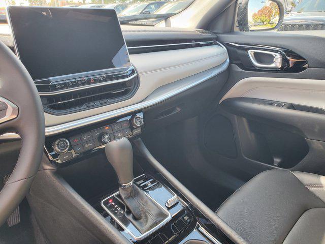 new 2026 Jeep Compass car, priced at $33,220