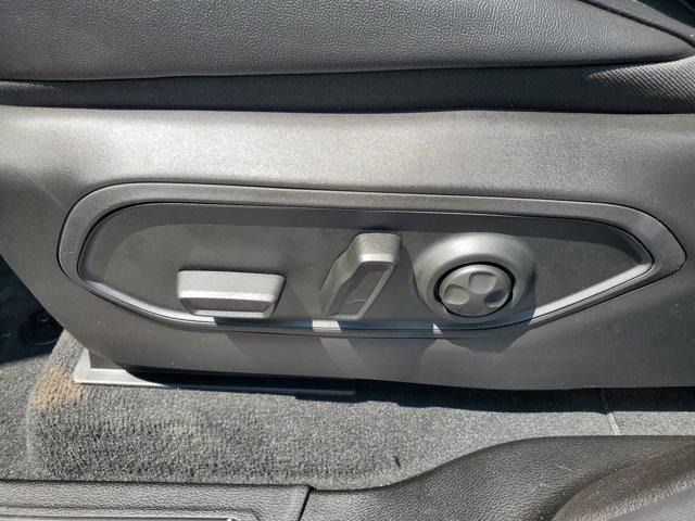 new 2025 Jeep Grand Cherokee car, priced at $44,626