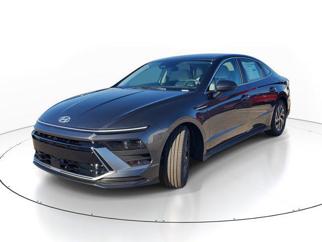 new 2026 Hyundai Sonata Hybrid car, priced at $30,170