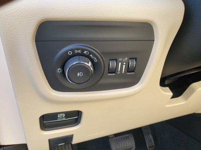 new 2025 Jeep Grand Cherokee car, priced at $43,469