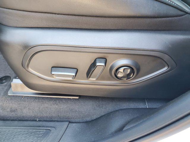 new 2025 Jeep Grand Cherokee car, priced at $40,038