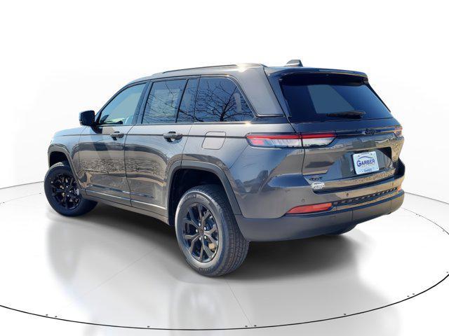 new 2024 Jeep Grand Cherokee car, priced at $40,670