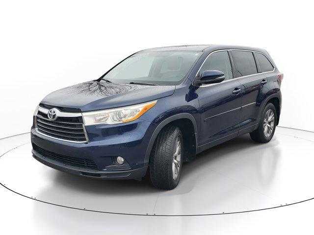 used 2014 Toyota Highlander car, priced at $15,987