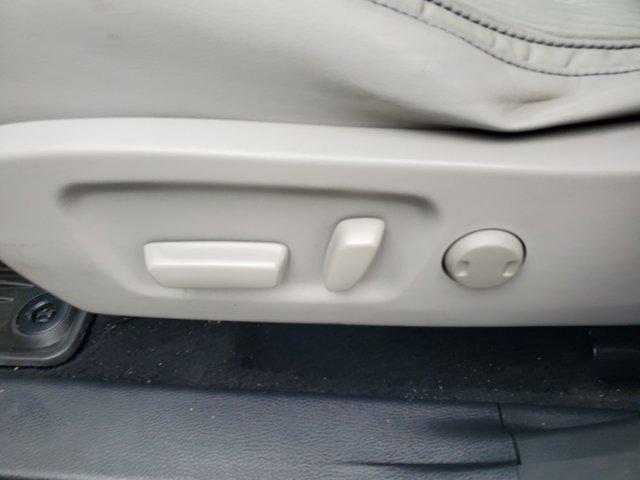 used 2014 Toyota Highlander car, priced at $15,987