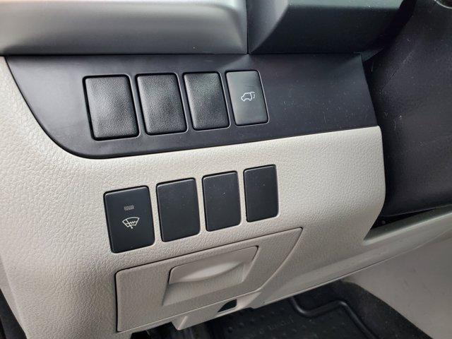 used 2014 Toyota Highlander car, priced at $15,987