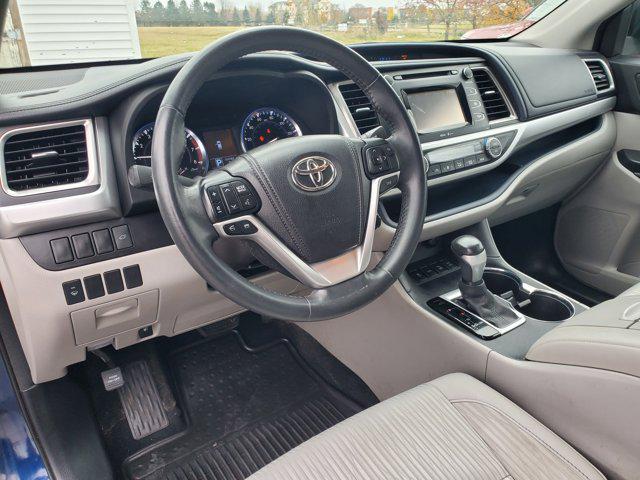 used 2014 Toyota Highlander car, priced at $15,987