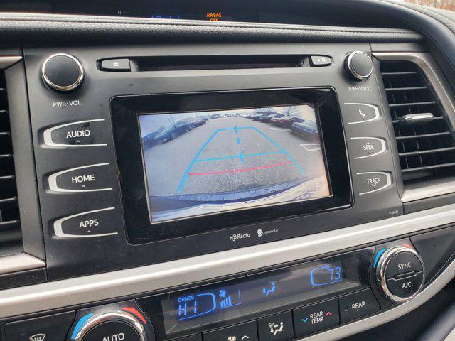 used 2014 Toyota Highlander car, priced at $15,987