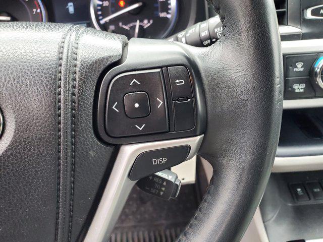 used 2014 Toyota Highlander car, priced at $15,987