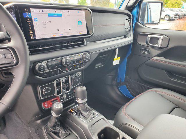 new 2025 Jeep Wrangler car, priced at $62,056