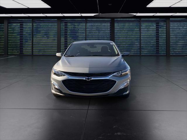 new 2025 Chevrolet Malibu car, priced at $27,500