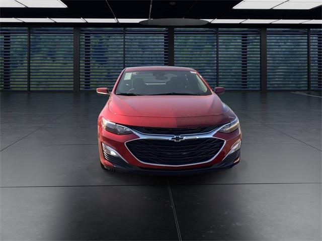 new 2025 Chevrolet Malibu car, priced at $27,000