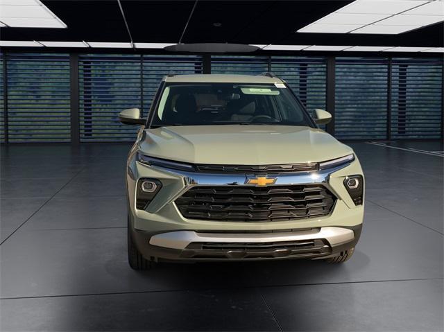 new 2025 Chevrolet TrailBlazer car, priced at $28,585