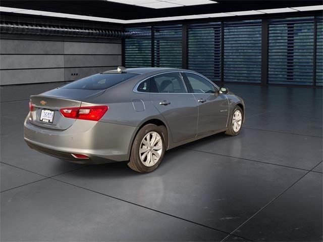 new 2025 Chevrolet Malibu car, priced at $27,000