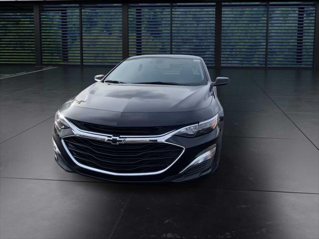 new 2025 Chevrolet Malibu car, priced at $27,500