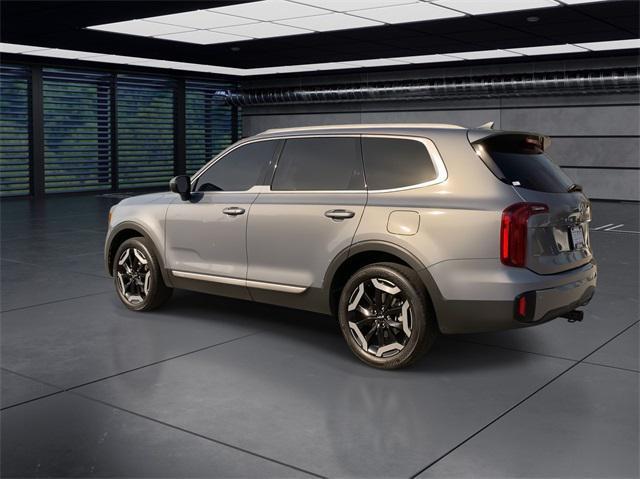 used 2023 Kia Telluride car, priced at $33,571