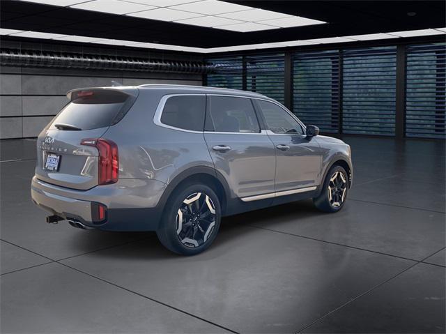 used 2023 Kia Telluride car, priced at $33,571