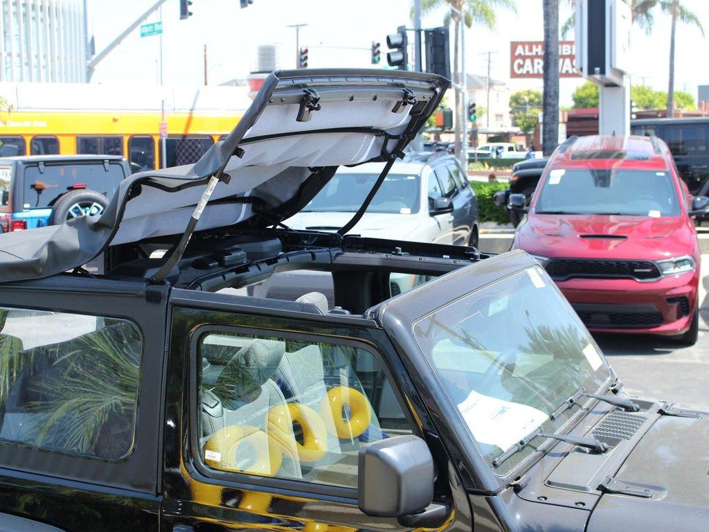 new 2025 Jeep Wrangler car, priced at $31,995