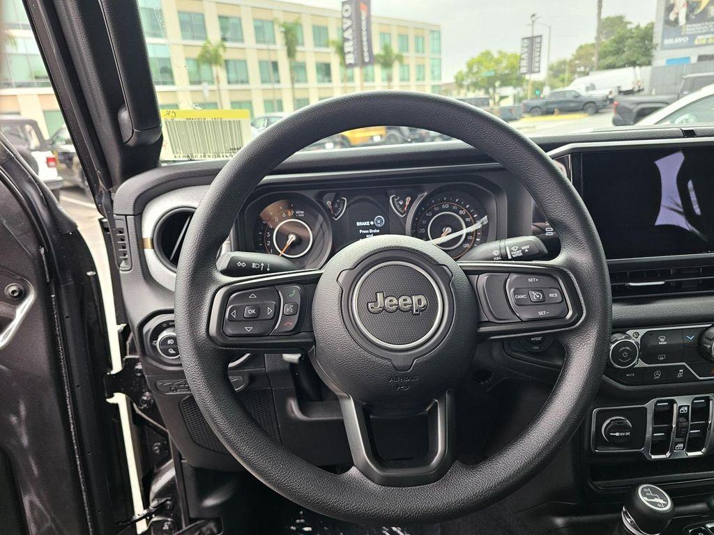 new 2025 Jeep Gladiator car, priced at $35,995