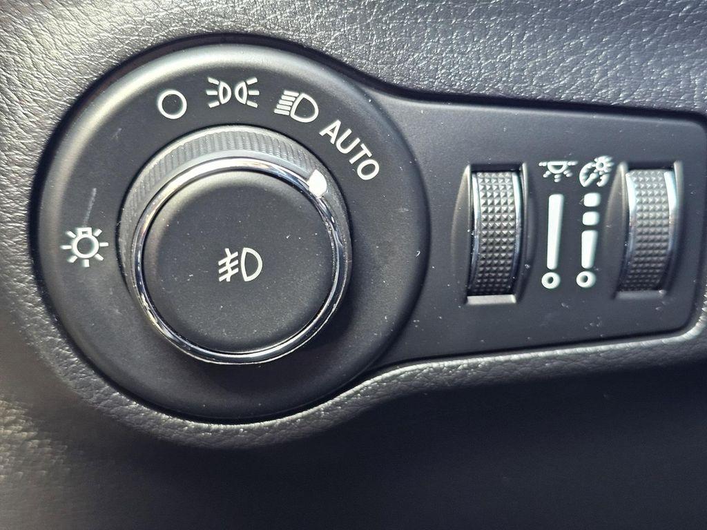 used 2019 Jeep Compass car, priced at $13,390