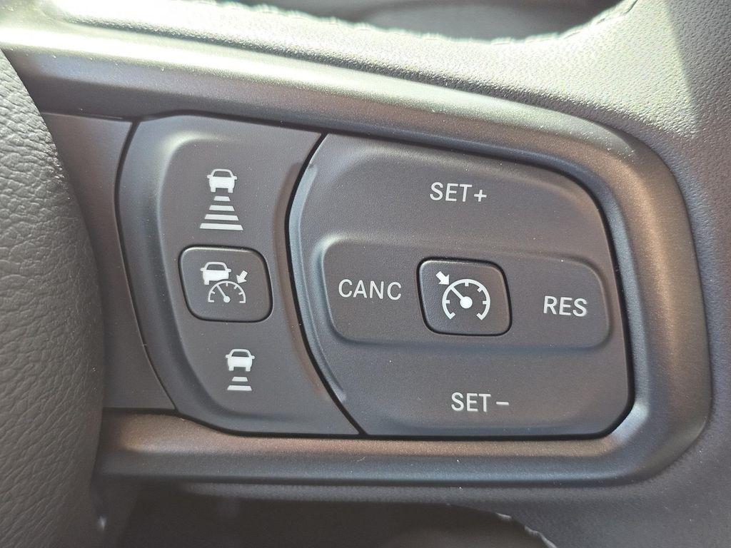 new 2025 Jeep Wrangler car, priced at $38,850