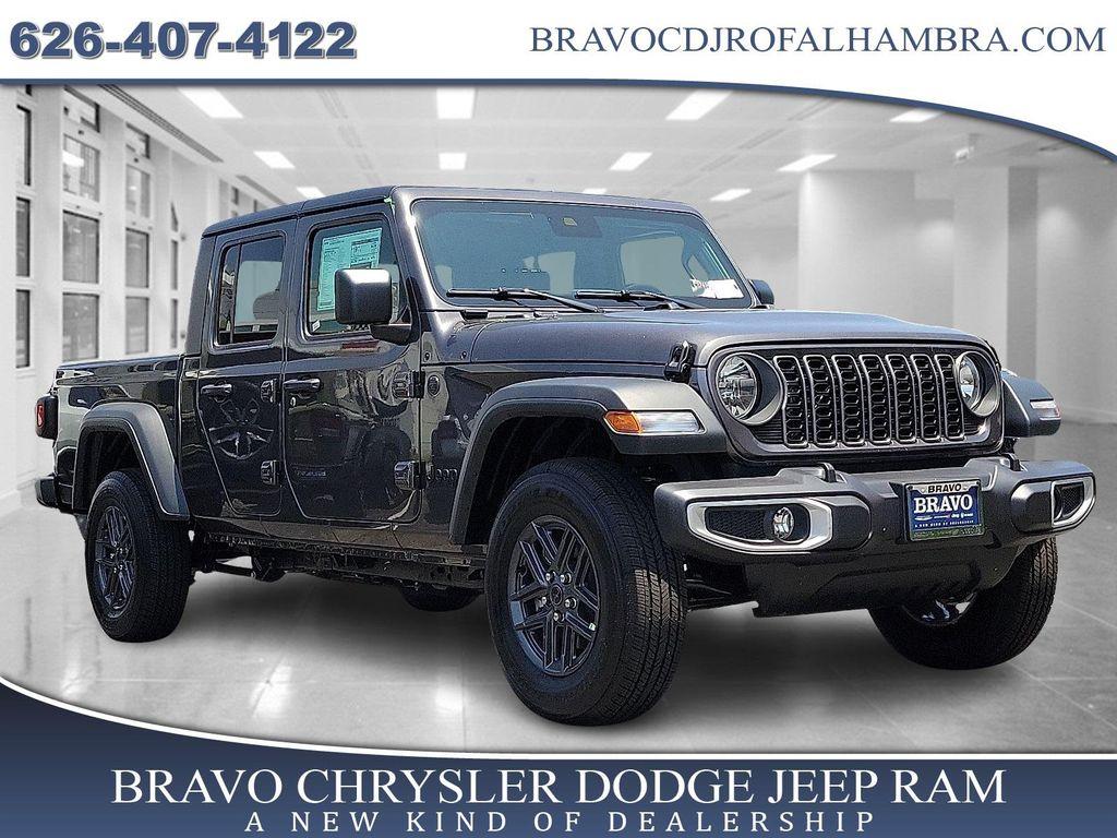 new 2025 Jeep Gladiator car, priced at $42,190