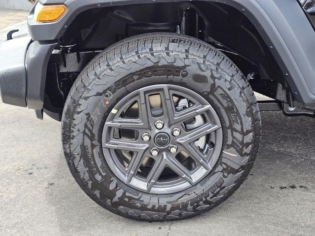 new 2025 Jeep Wrangler car, priced at $36,979