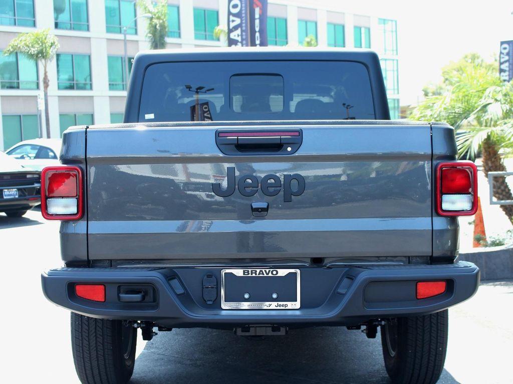 new 2025 Jeep Gladiator car, priced at $43,130