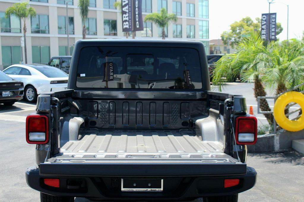 new 2025 Jeep Gladiator car, priced at $43,130