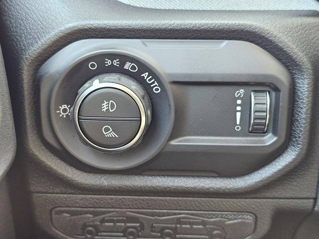 new 2025 Jeep Gladiator car, priced at $43,130