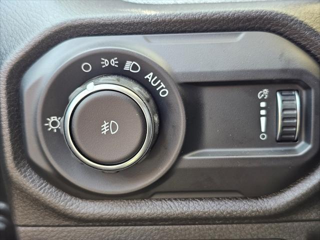 new 2025 Jeep Wrangler car, priced at $41,139