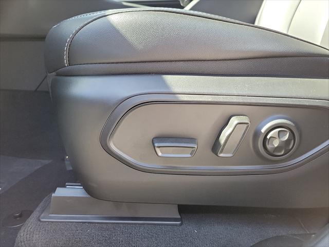 new 2025 Jeep Grand Cherokee car, priced at $39,399