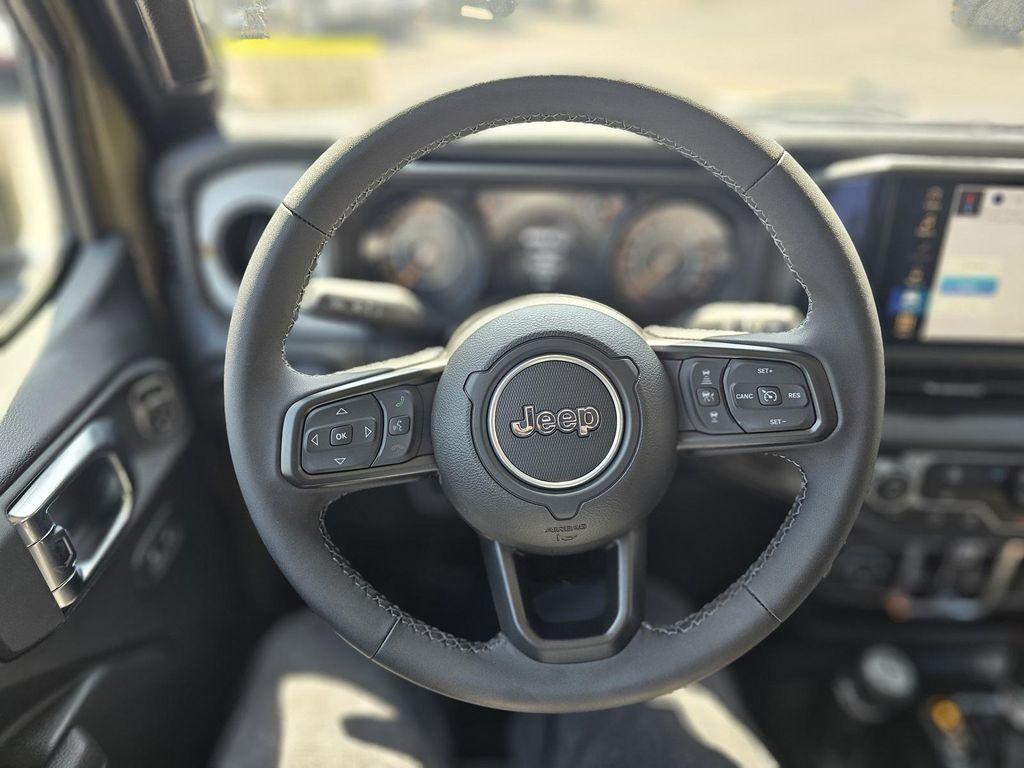 new 2025 Jeep Gladiator car, priced at $38,795