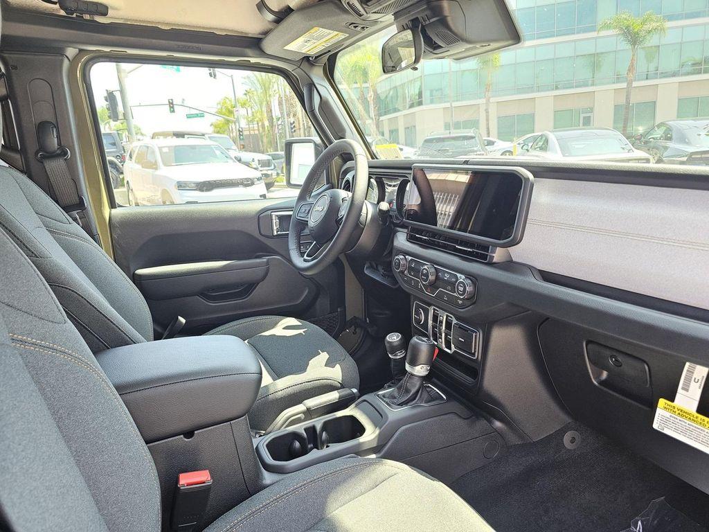 new 2025 Jeep Gladiator car, priced at $38,795