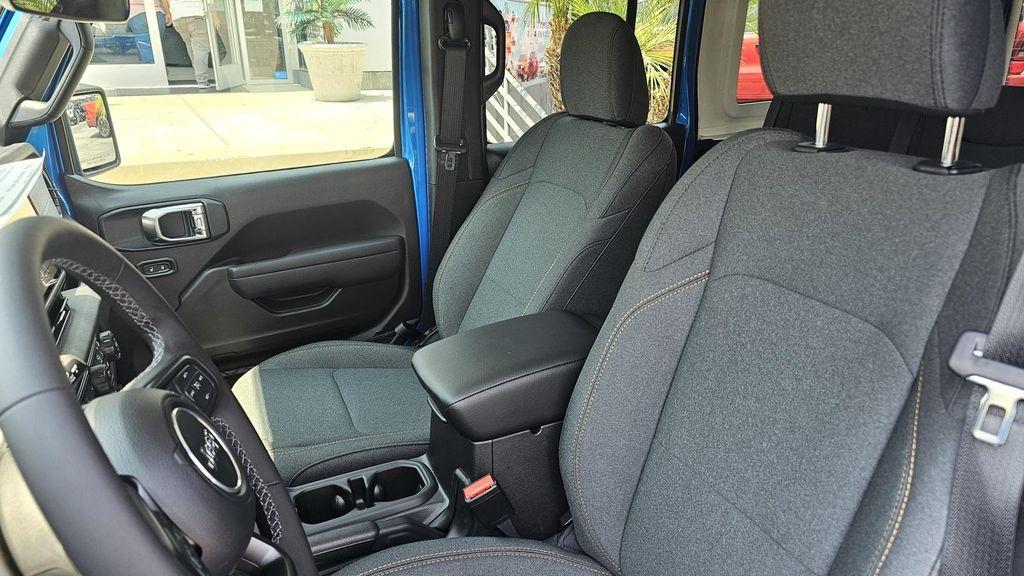 new 2025 Jeep Wrangler car, priced at $36,979