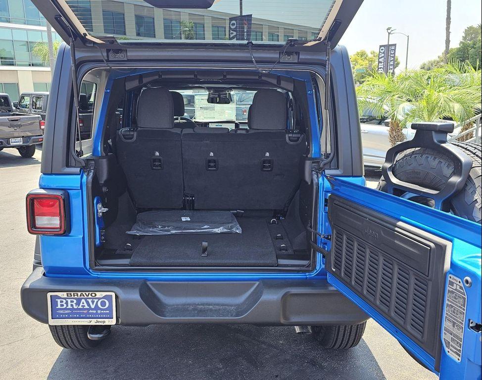 new 2025 Jeep Wrangler car, priced at $36,979