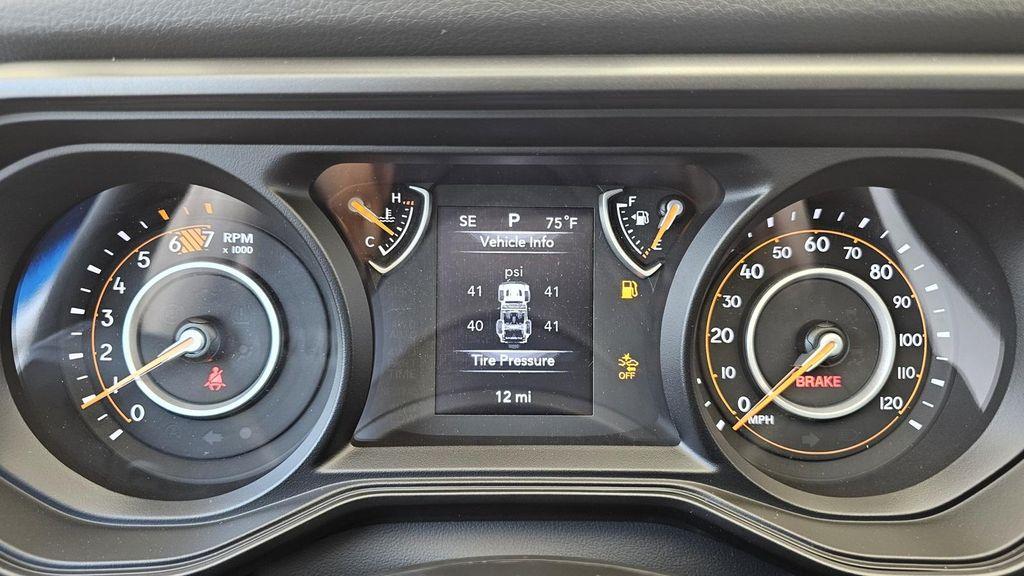 new 2025 Jeep Wrangler car, priced at $36,979